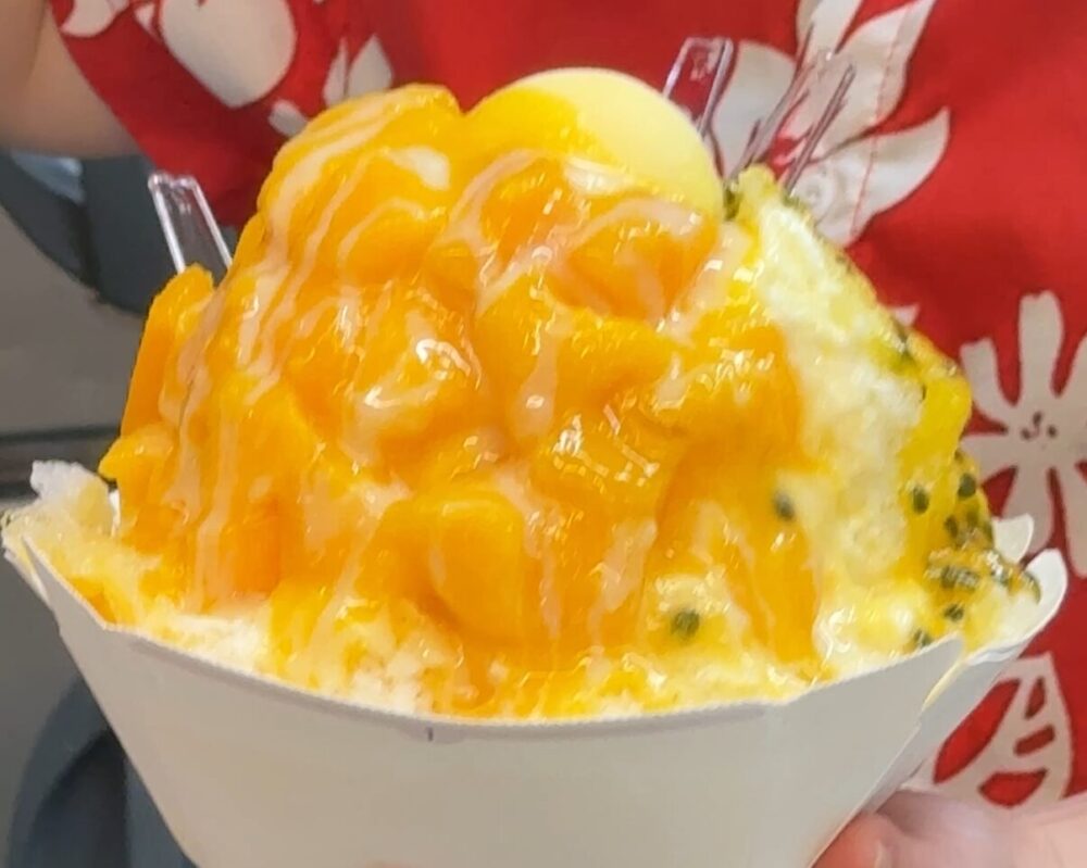 おんなの駅 なかゆくい市場に並ぶ恩納村産マンゴー