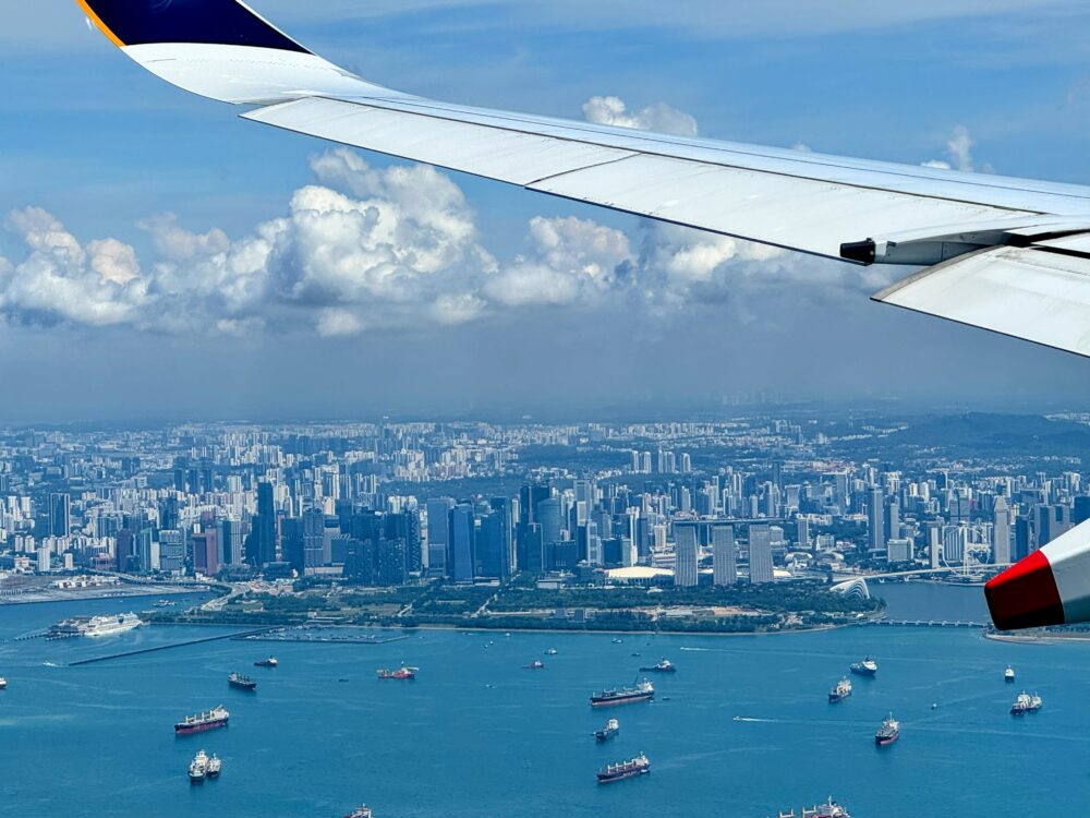 飛行機から見るシンガポールの街並み