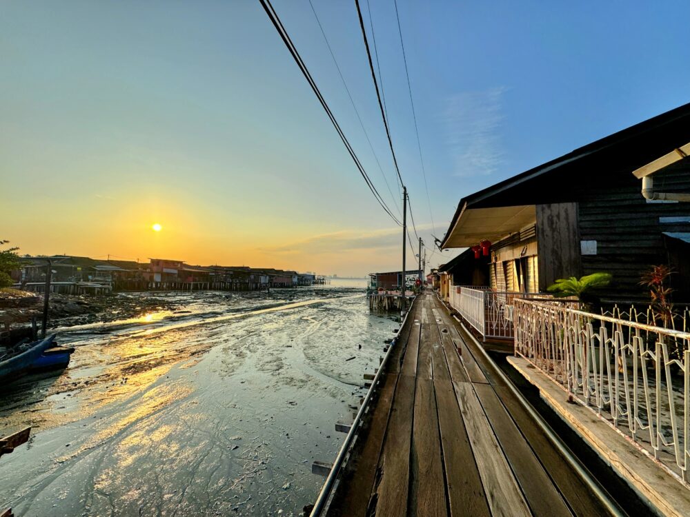 民家のある風景