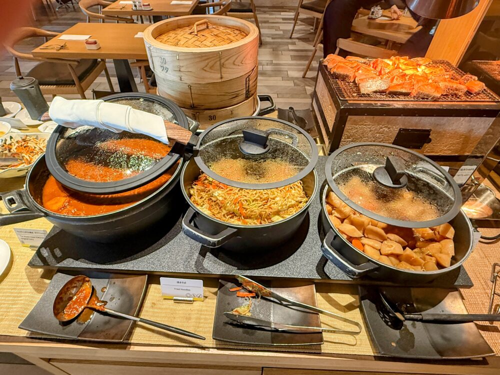 特製カレー・焼きそば