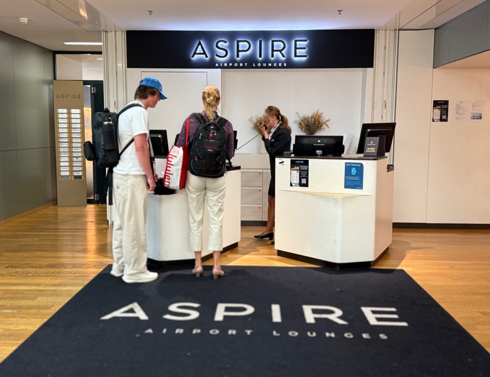 Aspire Lounge（A/Bゲート）
