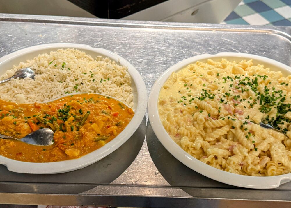 ベジタブルカレー・クリームパスタ