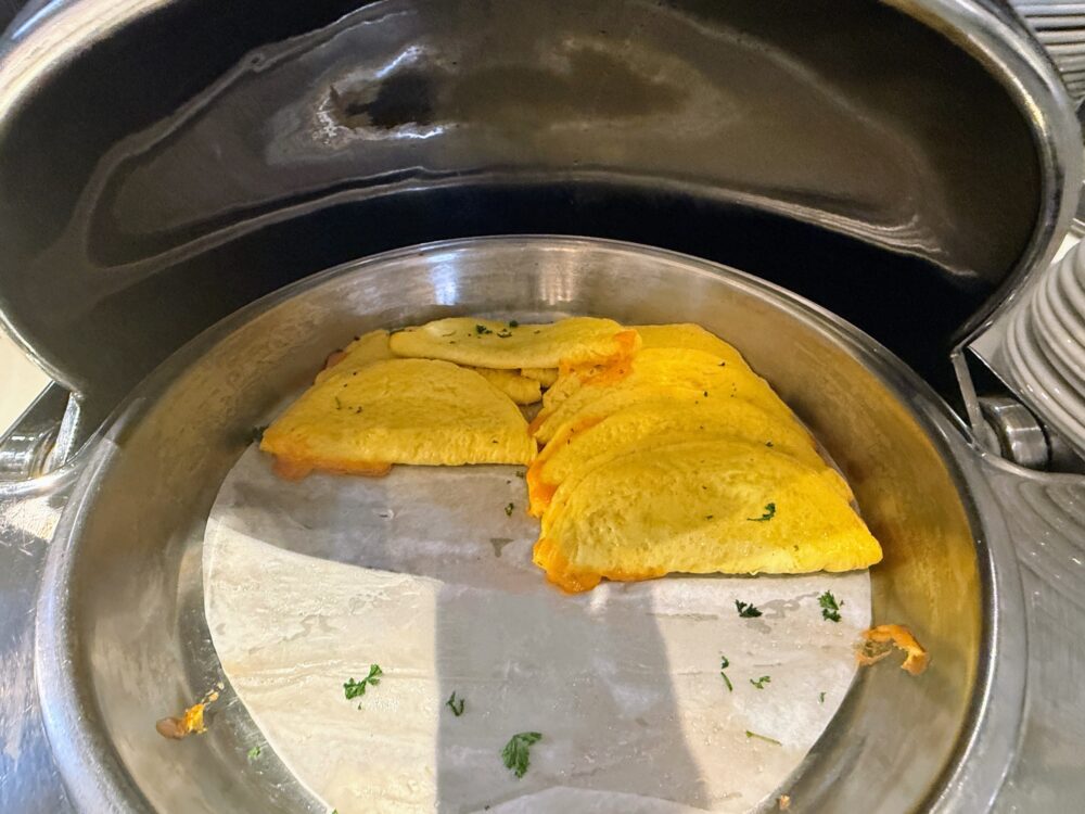 チーズオムレツ