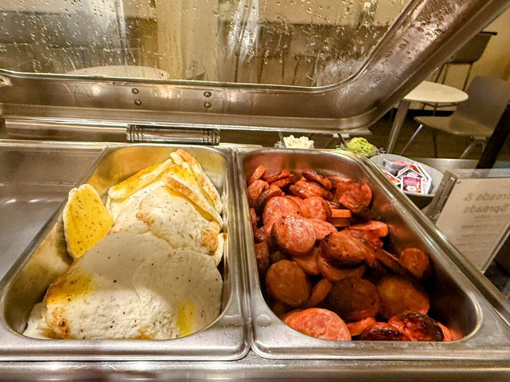 目玉焼き・ソーセージ