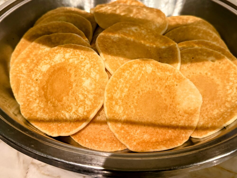 朝食にぴったりのミニサイズ・パンケーキ。