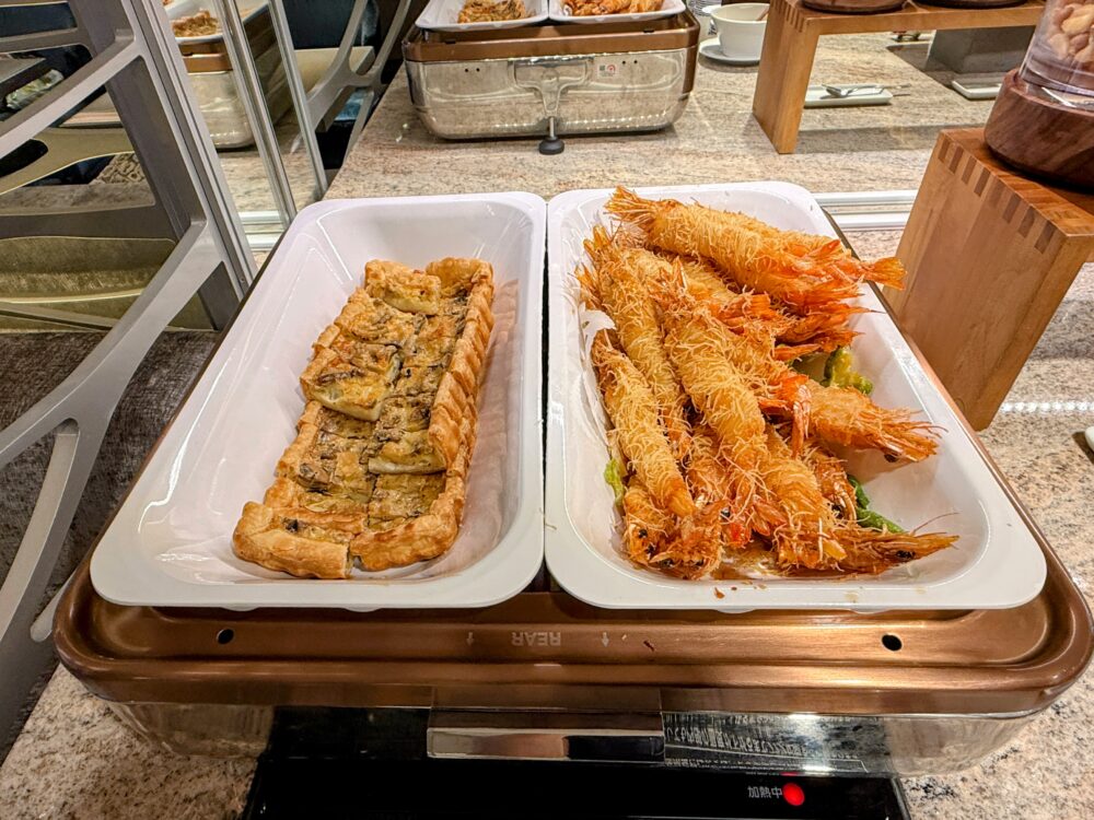イブニングカクテルタイムのフードプレゼンテーション