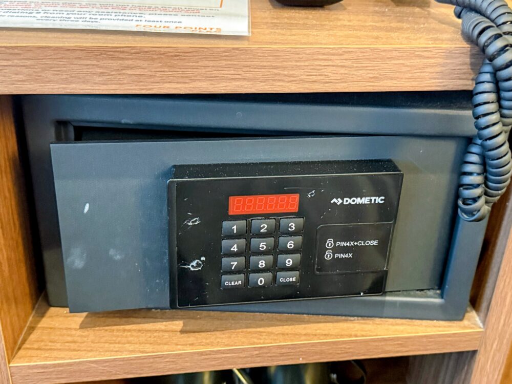 客室のセーフティボックス（金庫）