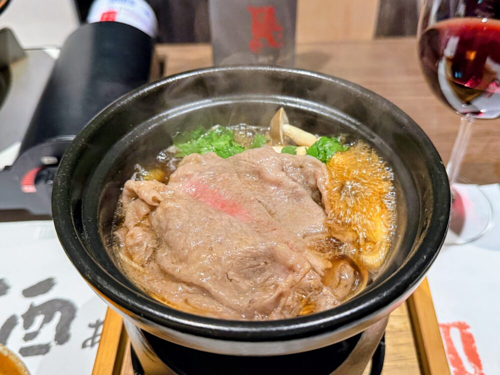 煮えた壱岐牛のすき焼き