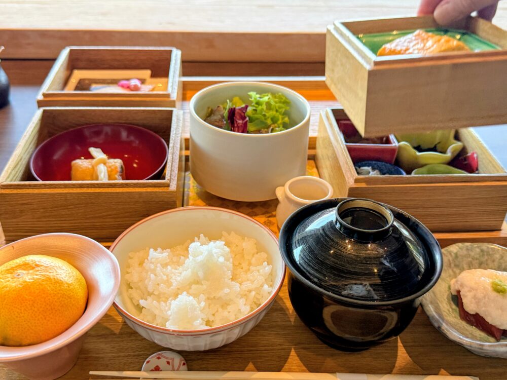壱岐リトリート・海里村上の朝食の和食膳
